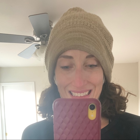 Timberland unisex essential beanie. Goldish color - Picture 9 of 9